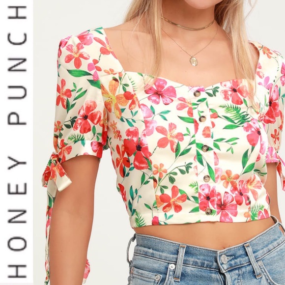Honey Punch Tops - 🆕 Honey Punch Ivory Tropical Crop Top